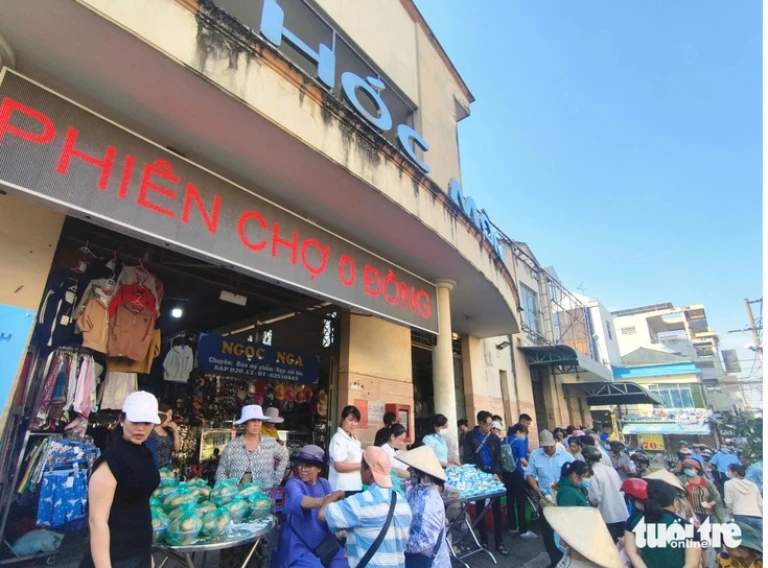 Phiên chợ 0 đồng lần 3 năm 2025 tại chợ Hóc Môn